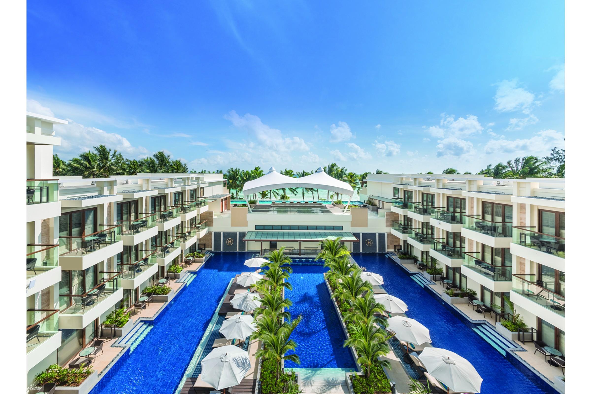Henann Palm Beach Resort Balabag  Dış mekan fotoğraf